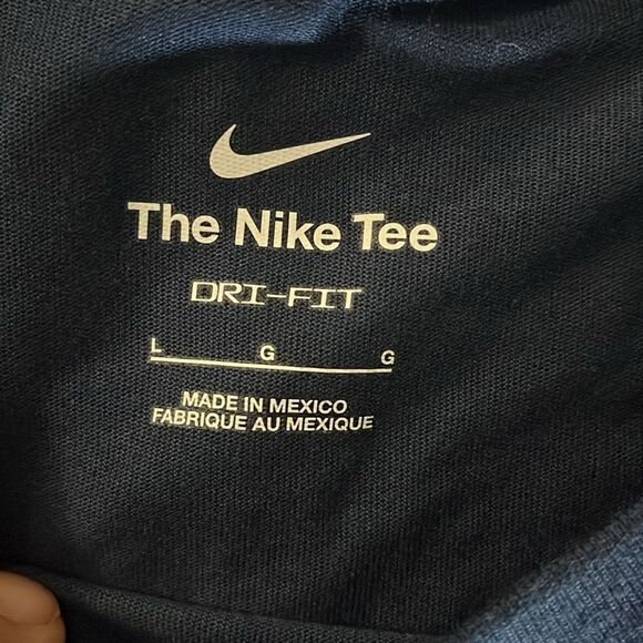 New NIKE Dri Fit Blue NC Courage Till I Die women’s soccer team warm up T shirt - Picture 4 of 5